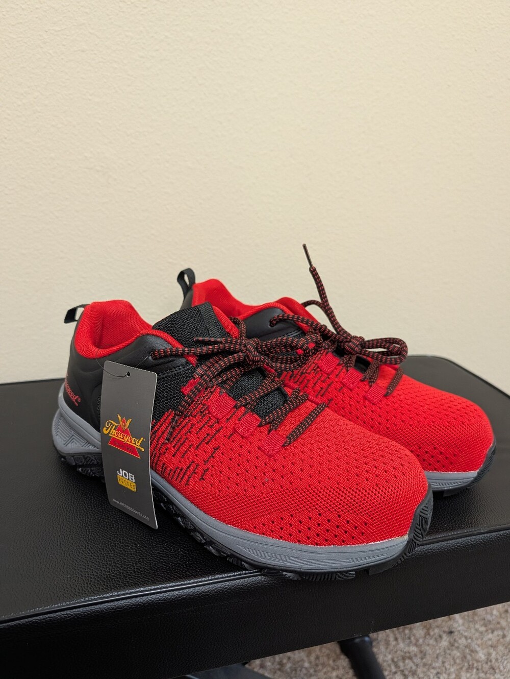 NWT Thorogood Job Fitted Safety Toe Work Shoes Red Black Women's 10W